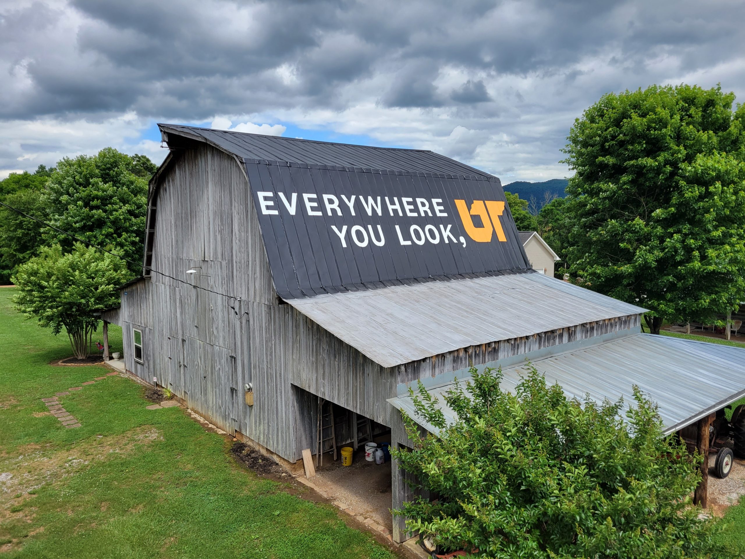 Everywhere You Look, UT mural on a barn roof located in Bledsoe County